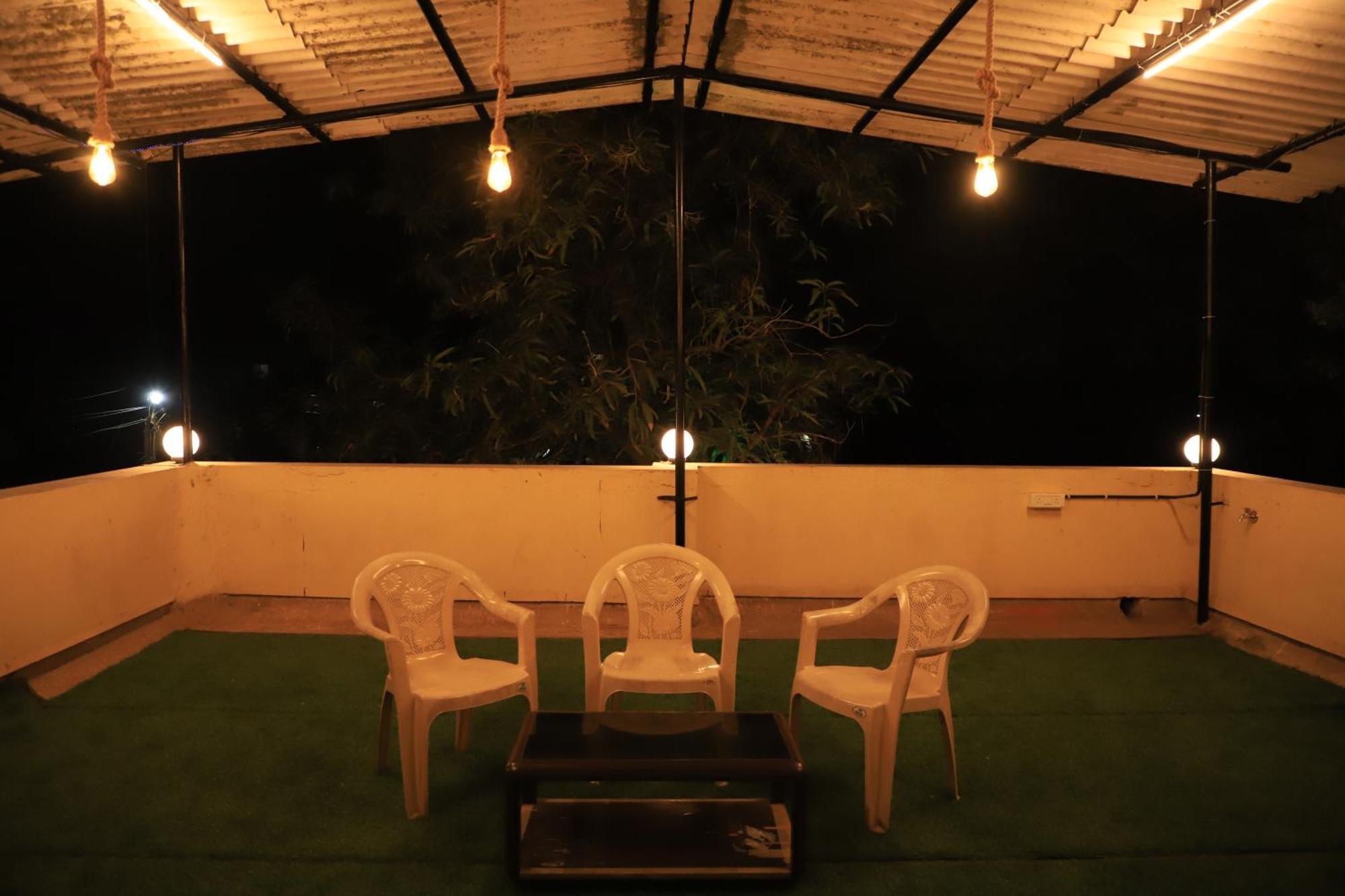 Hemharsh Holiday Home With Pool كارجات المظهر الخارجي الصورة